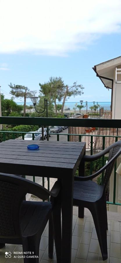 Ad Un Passo Dal Mare Bed & Breakfast ปรายาอามาเร ภายนอก รูปภาพ