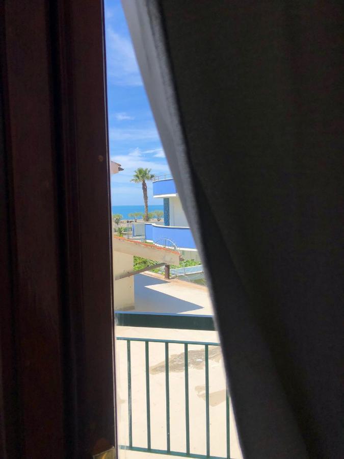 Ad Un Passo Dal Mare Bed & Breakfast ปรายาอามาเร ภายนอก รูปภาพ