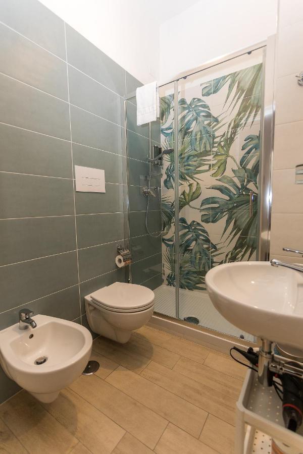Ad Un Passo Dal Mare Bed & Breakfast ปรายาอามาเร ภายนอก รูปภาพ