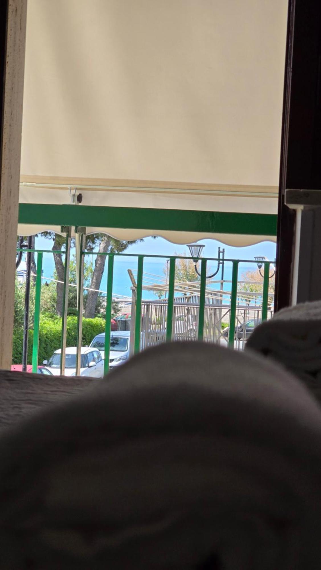 Ad Un Passo Dal Mare Bed & Breakfast ปรายาอามาเร ภายนอก รูปภาพ