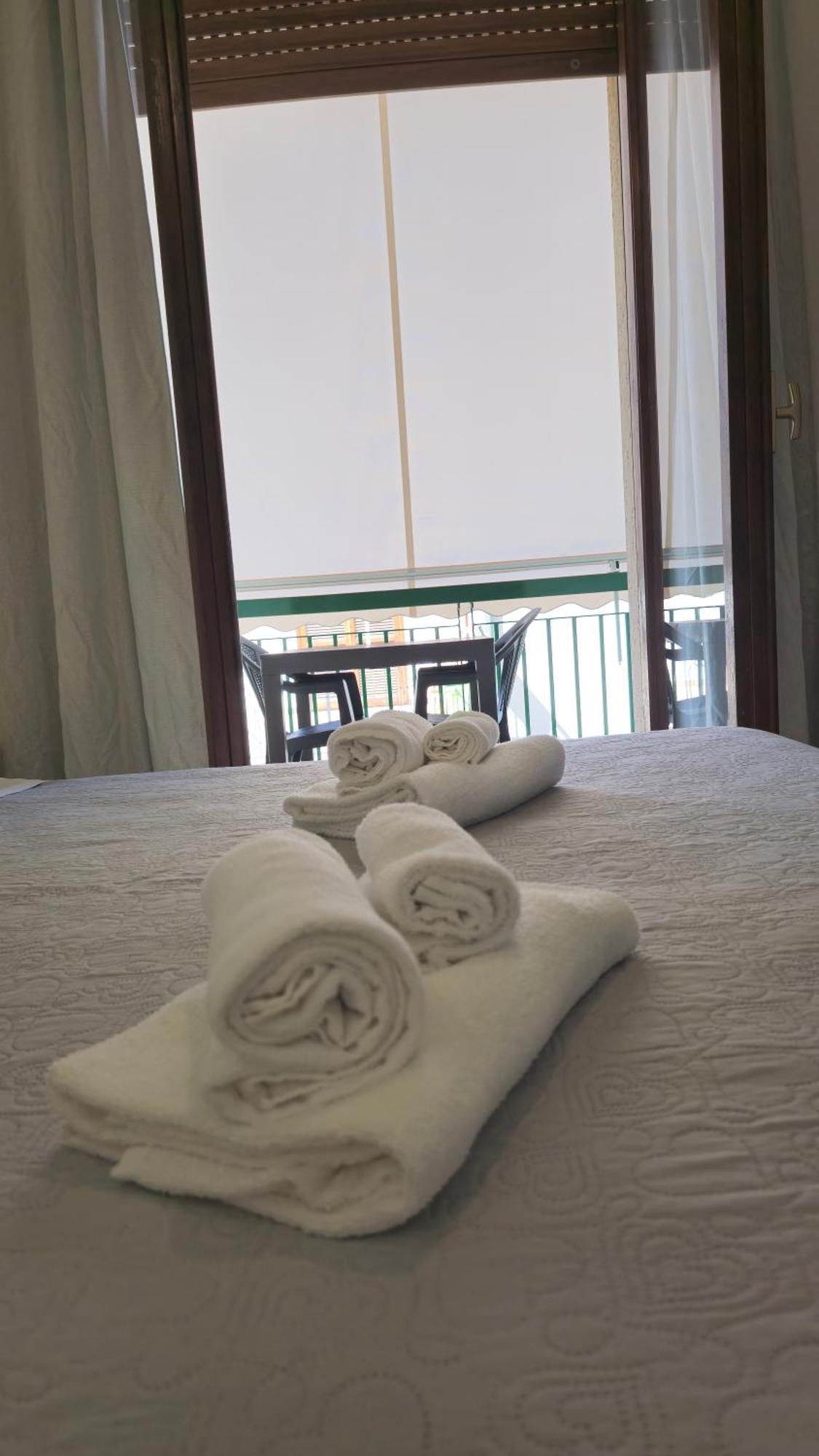 Ad Un Passo Dal Mare Bed & Breakfast ปรายาอามาเร ภายนอก รูปภาพ