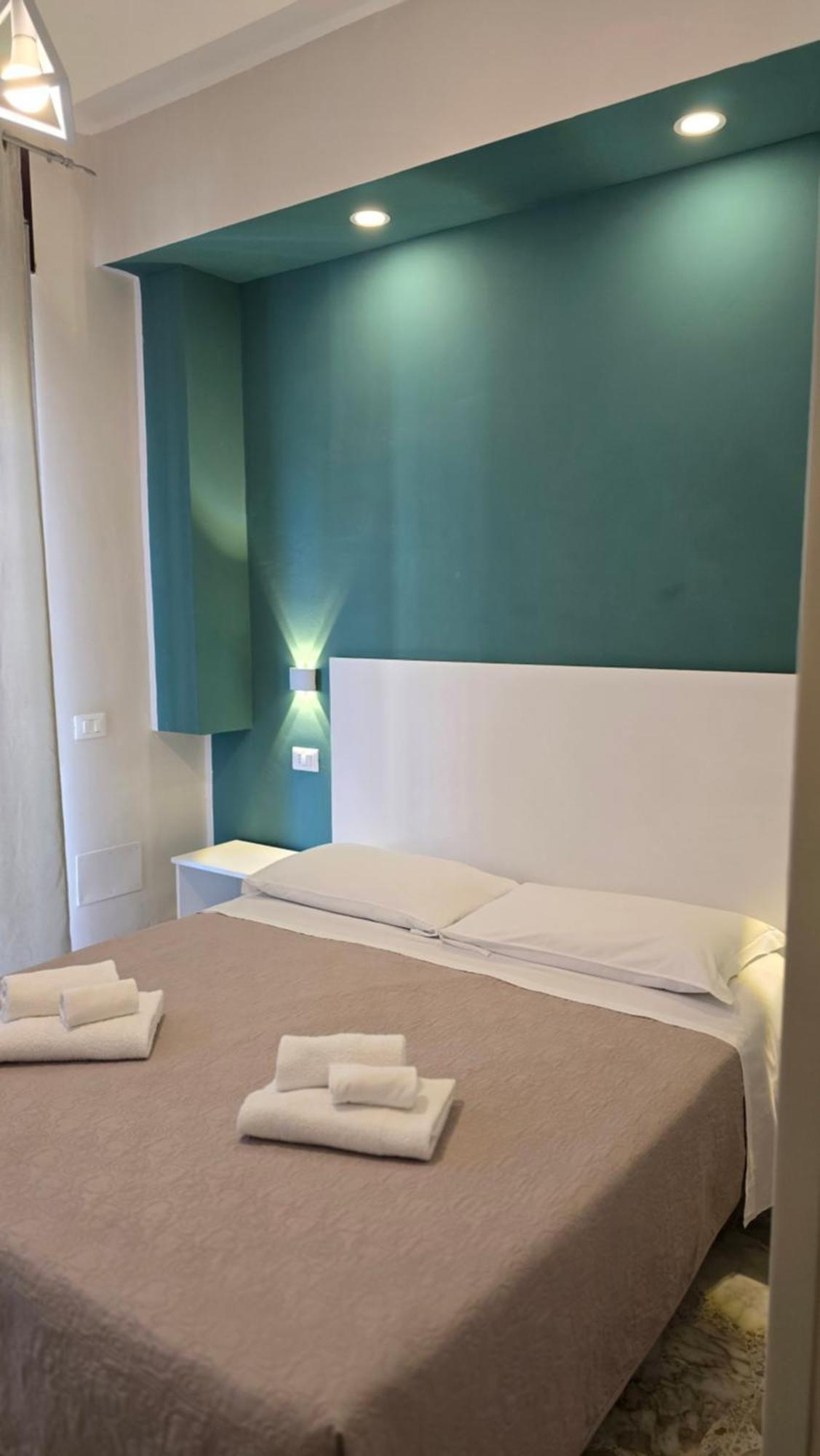 Ad Un Passo Dal Mare Bed & Breakfast ปรายาอามาเร ภายนอก รูปภาพ